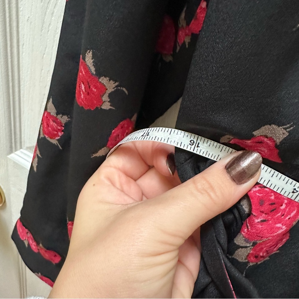 JENESEQUA Bastia Roses Floral Black red Dress Mulberry Silk collared shirt dress - Picture 5 of 16